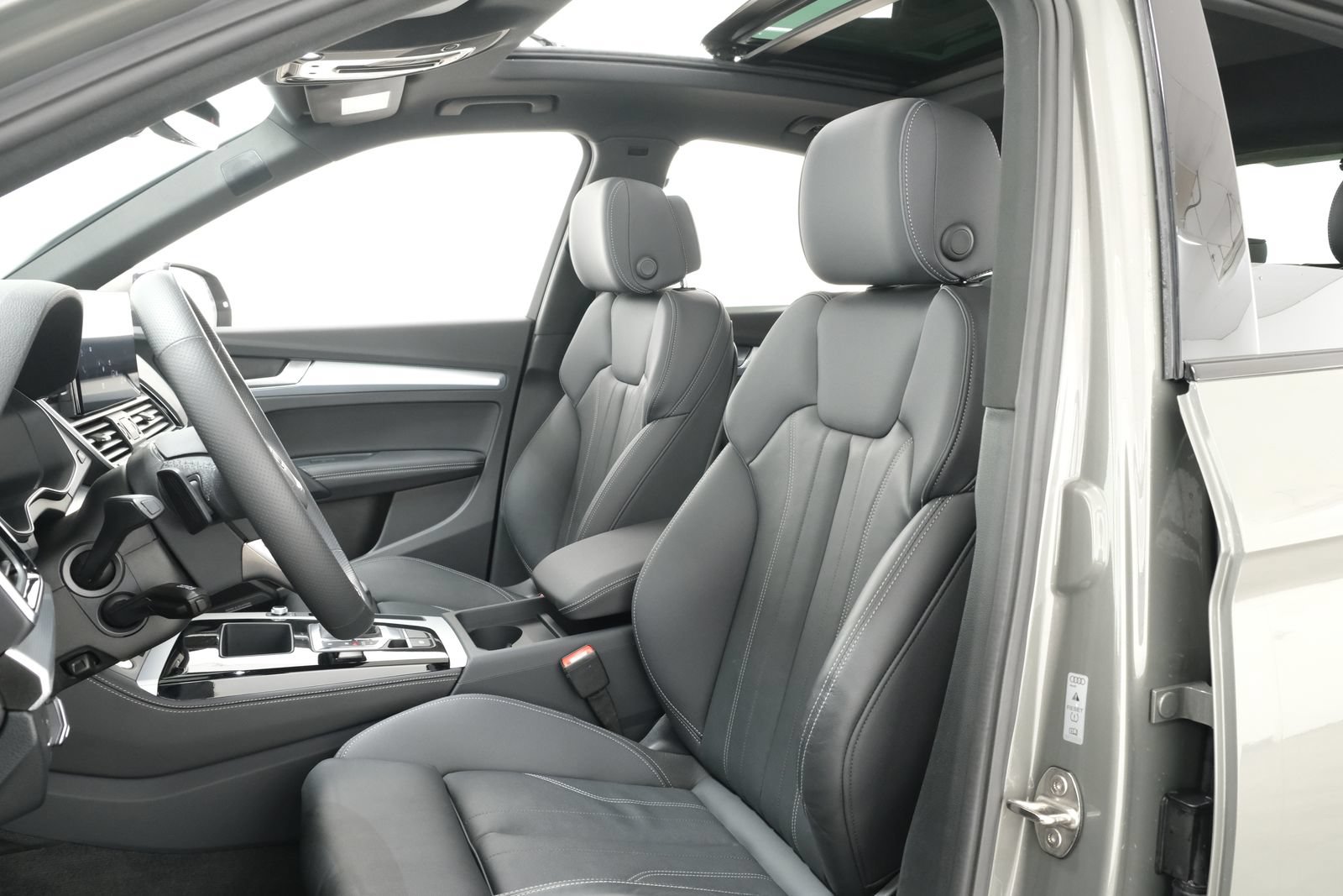 Used 2024 Audi Q5 2.0T Premium Plus AWD/4WD image 29