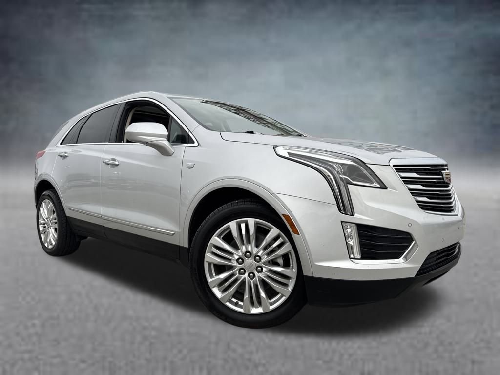 Used 2019 Cadillac XT5 Premium Luxury image 3