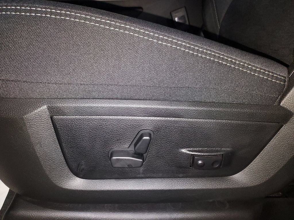 New 2026 RAM 2500 Big Horn AWD/4WD image 18