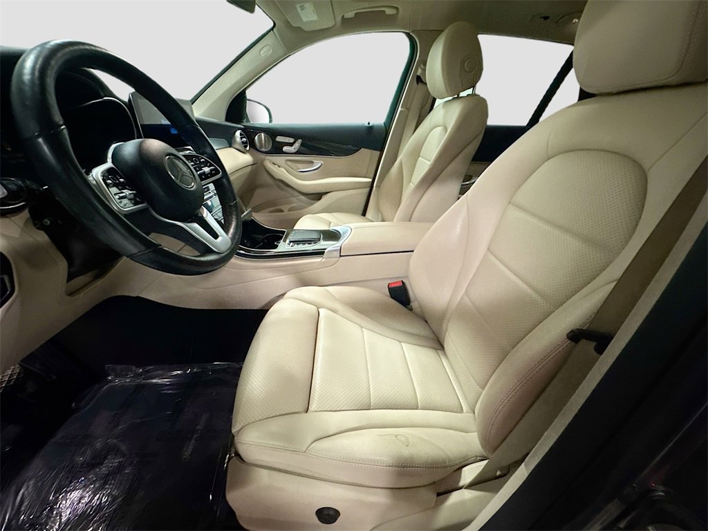 Used 2021 Mercedes-Benz GLC 300 4MATIC image 20