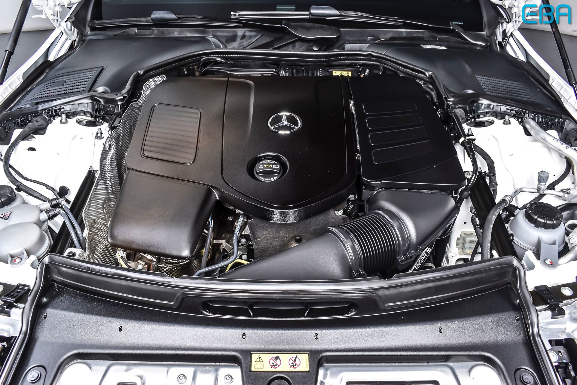 Used 2025 Mercedes-Benz C 300 4MATIC Sedan image 11