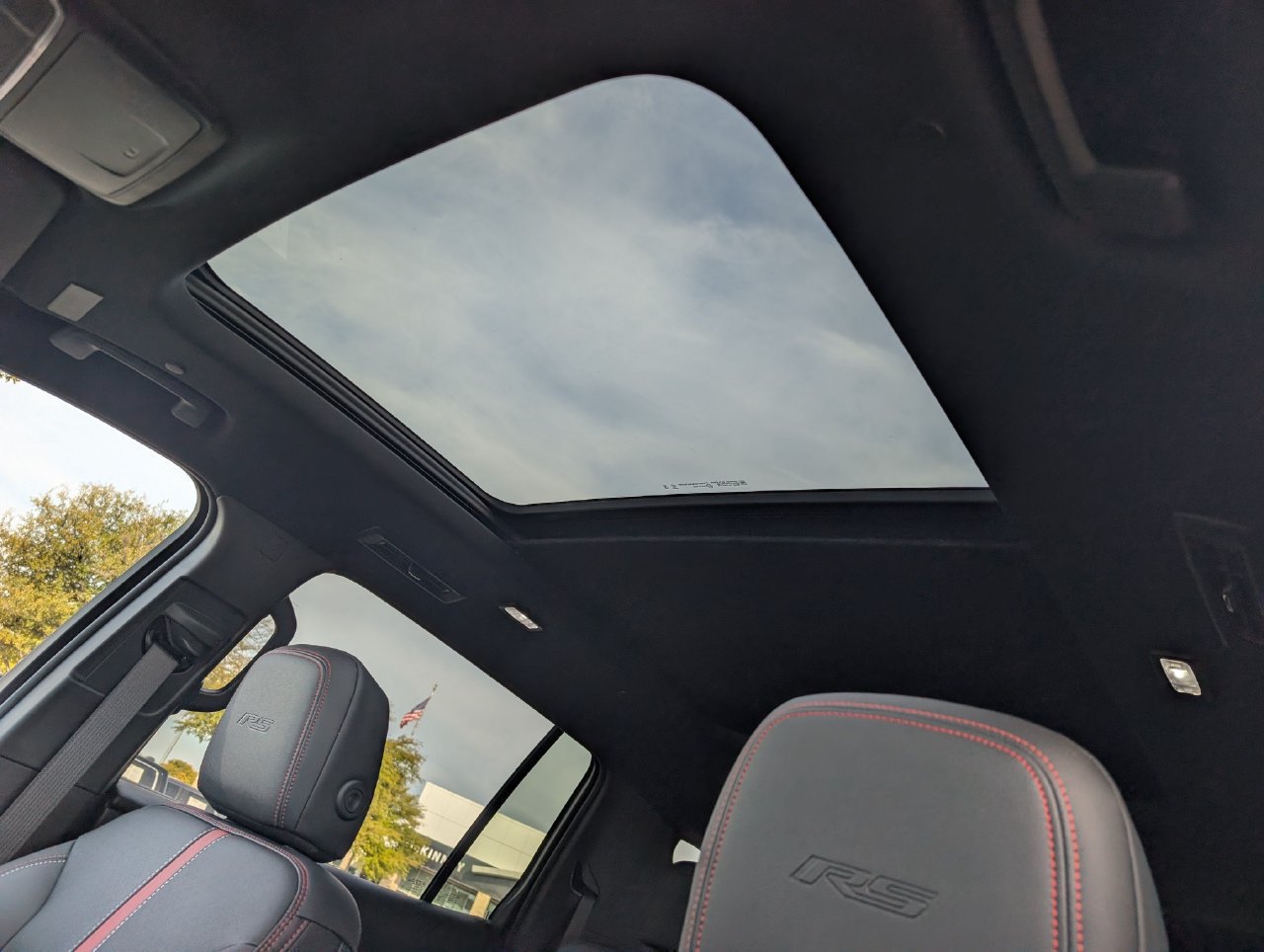 Used 2026 Chevrolet Traverse RS w/ LPO, Floor Liner Package FWD image 26