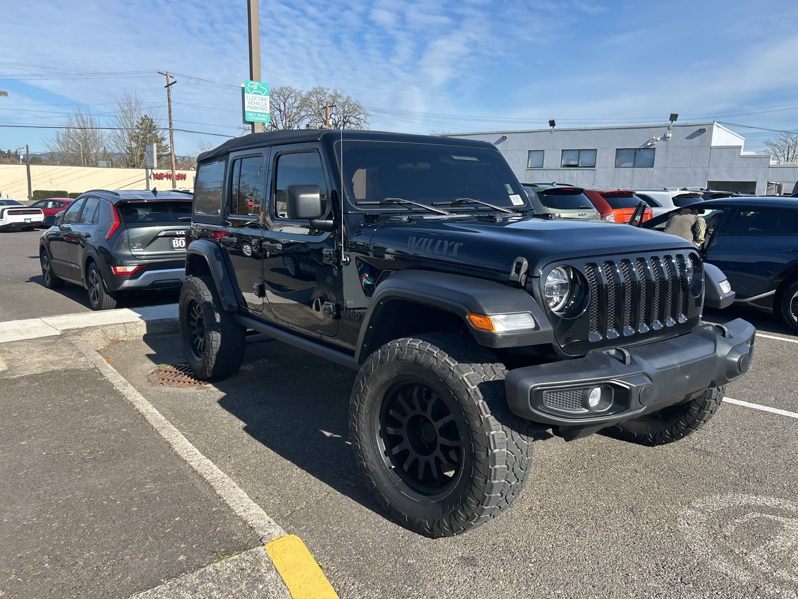 Used 2022 Jeep Wrangler Unlimited Sport image 2