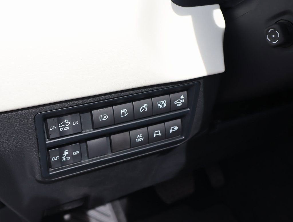 Used 2023 Toyota Tundra Capstone image 25