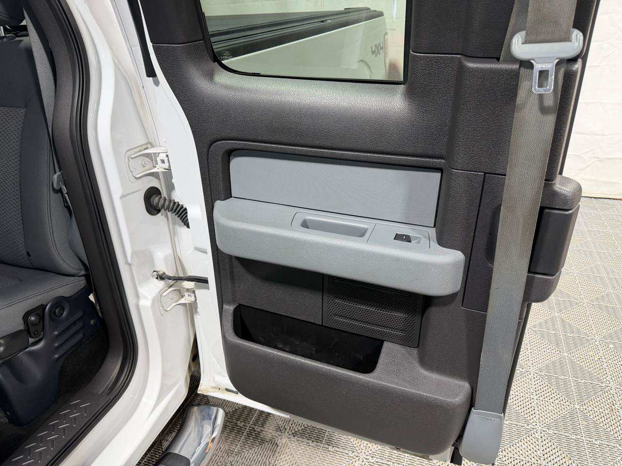 Used 2014 Ford F150 XLT AWD/4WD image 27