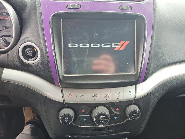 Used 2018 Dodge Journey SXT image 19