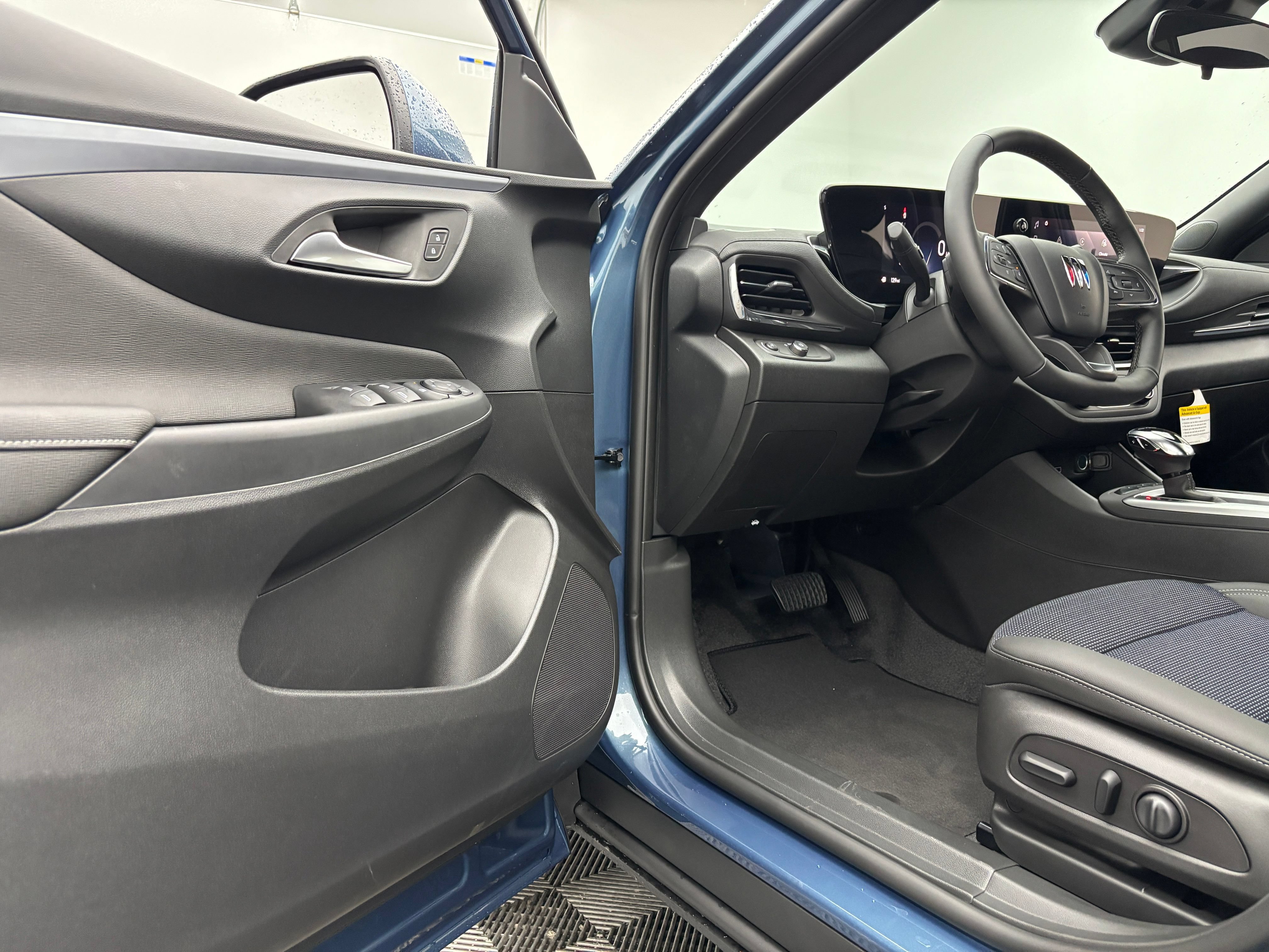 New 2026 Buick Envista Sport Touring w/ Convenience I Package FWD image 14