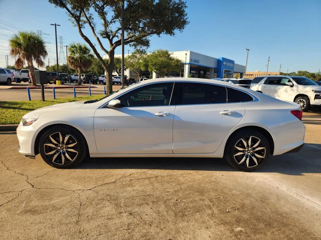 Used 2018 Chevrolet Malibu LT w/ Driver Confidence Package FWD image 4