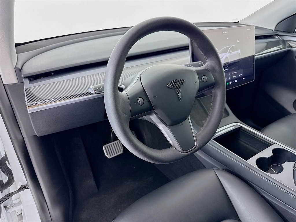 Used 2023 Tesla Model Y Long Range image 4