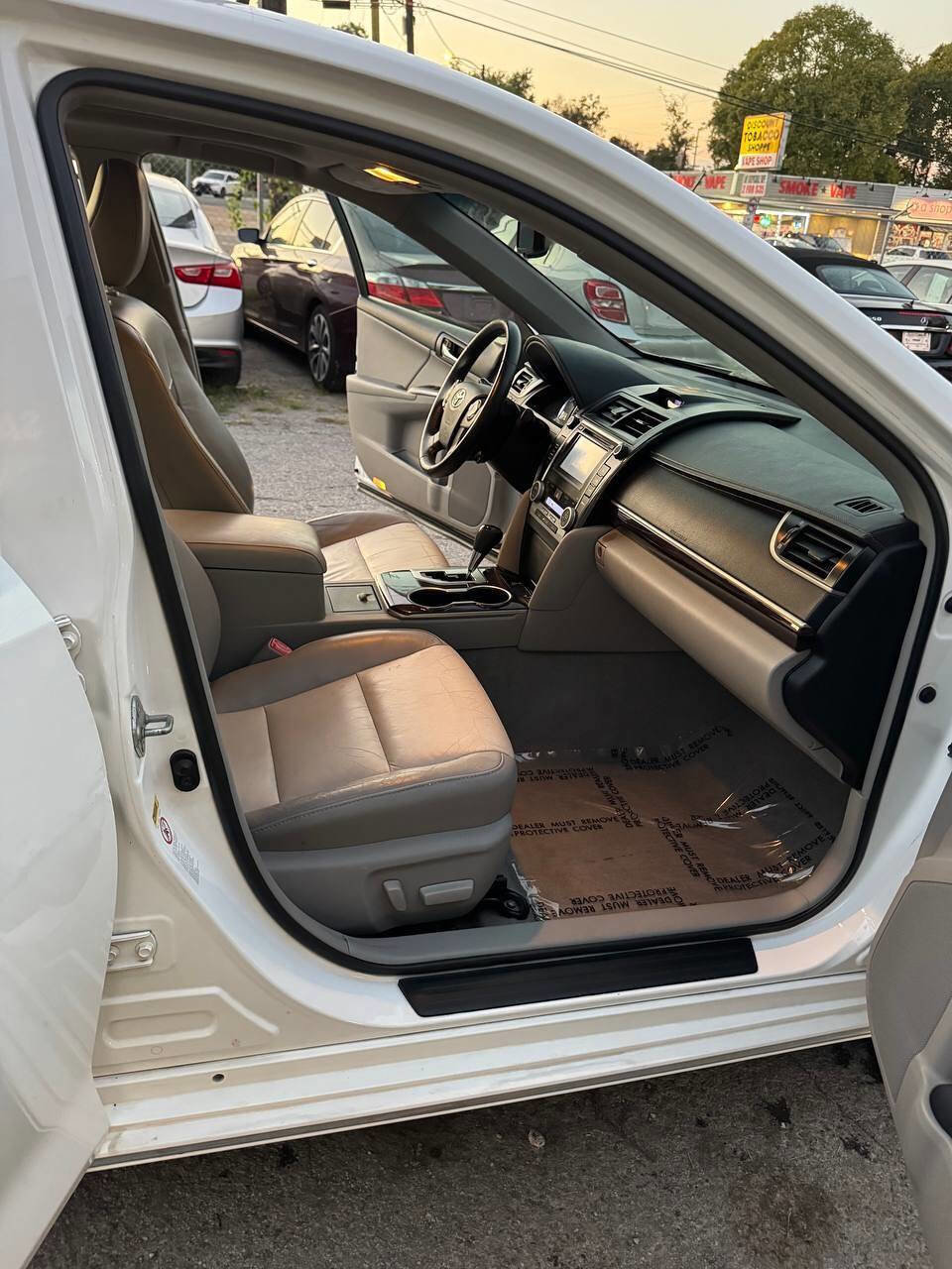 Used 2012 Toyota Camry XLE image 13