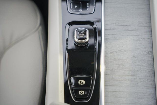 New 2026 Volvo V60 B5 Cross Country Plus w/ Protection Package Premier image 23