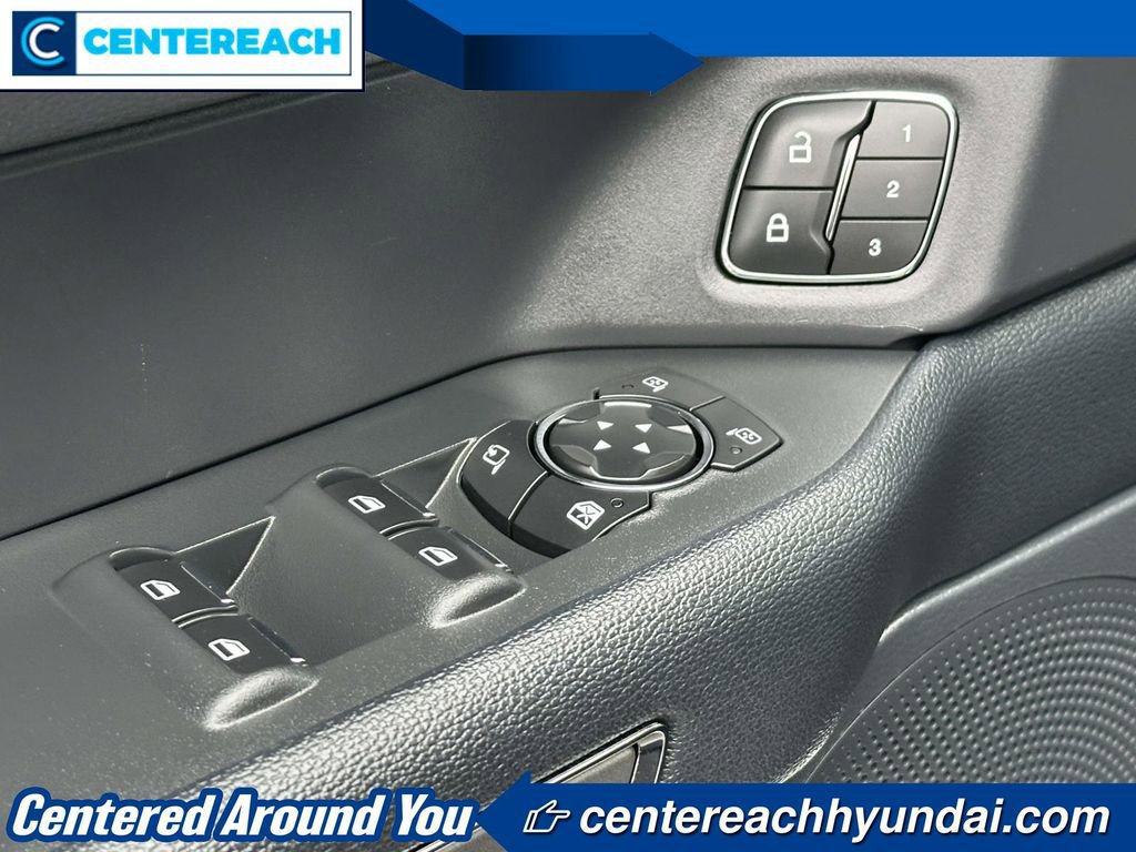 Used 2022 Ford Expedition Max XLT AWD/4WD image 15