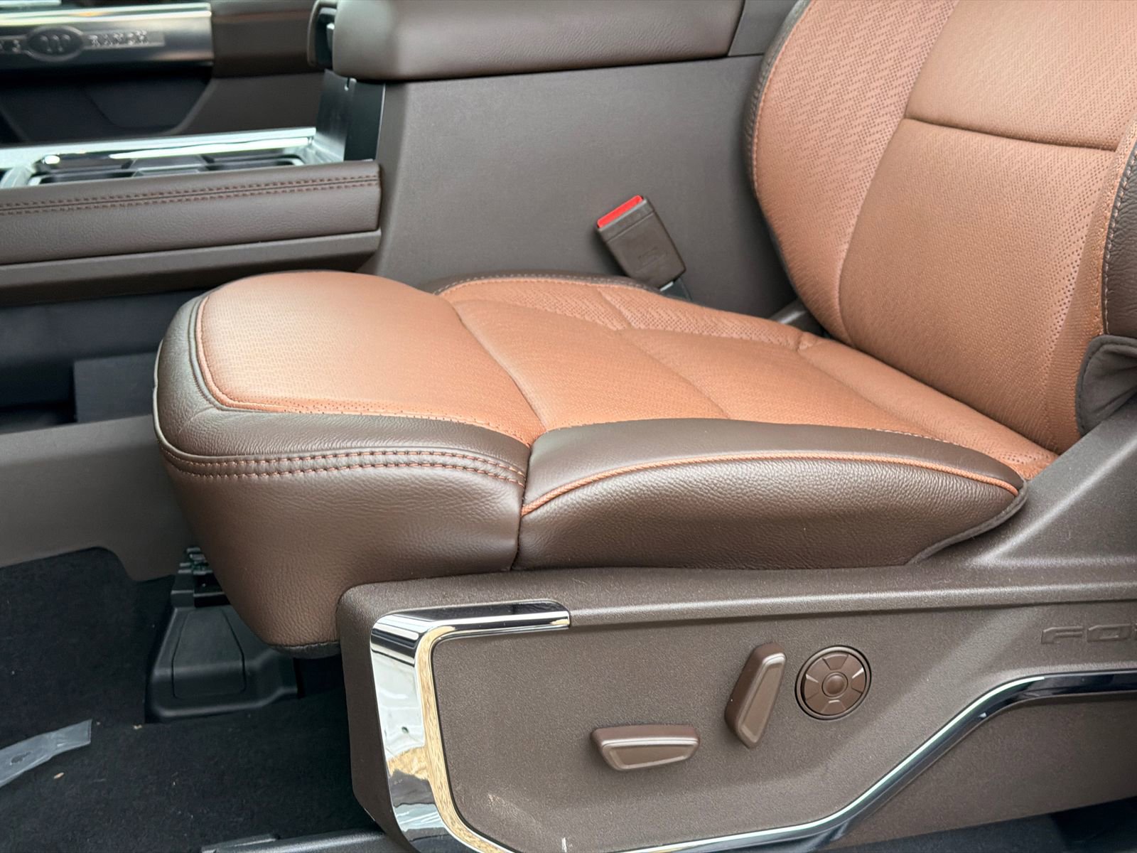 New 2026 Ford F250 King Ranch image 18