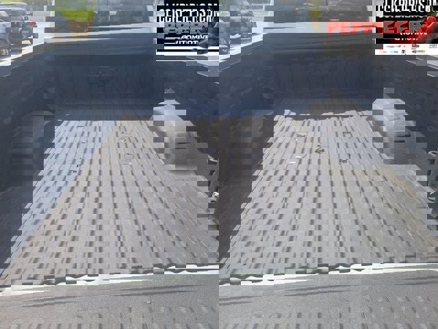 Used 2024 Chevrolet Silverado 2500 LTZ w/ LTZ Convenience Package image 5