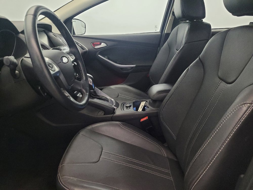 Used 2014 Ford Focus Titanium FWD image 17