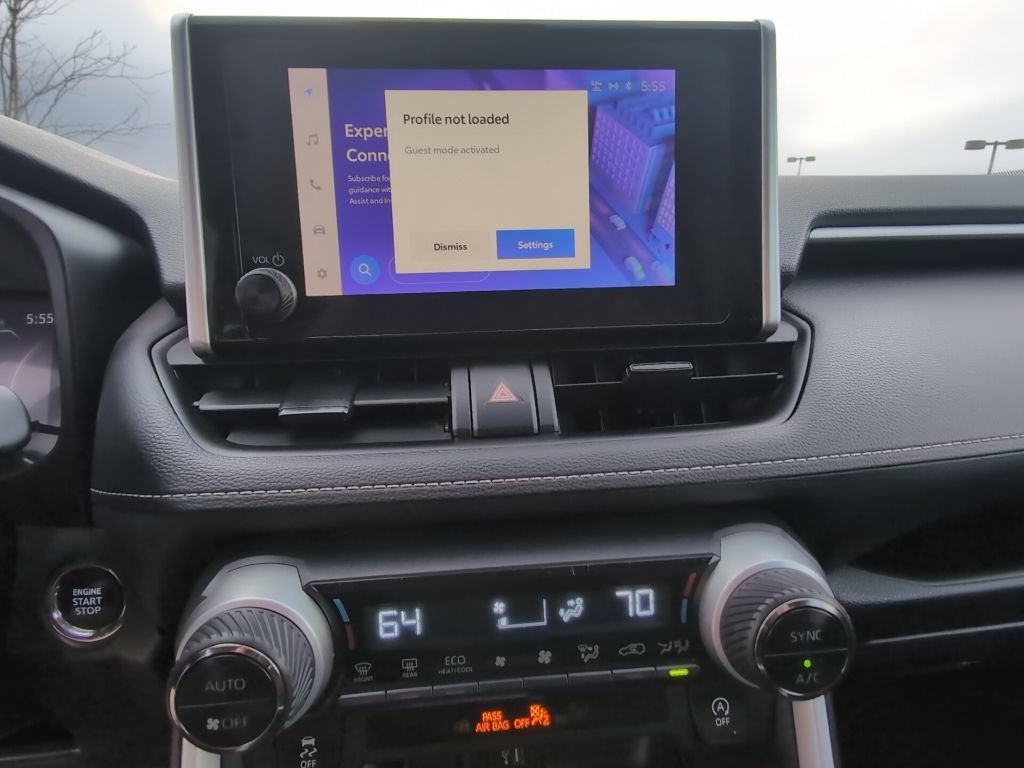 Used 2023 Toyota RAV4 XLE AWD/4WD image 24