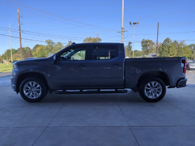 Used 2021 Chevrolet Silverado 1500 Custom w/ LPO, Dark Essentials Package AWD/4WD image 5