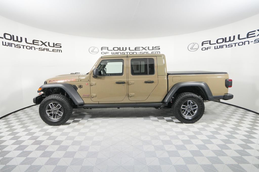 Used 2025 Jeep Gladiator Mojave image 4