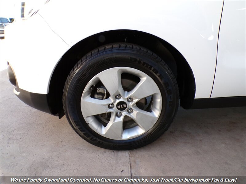 Used 2018 Kia Soul FWD image 39