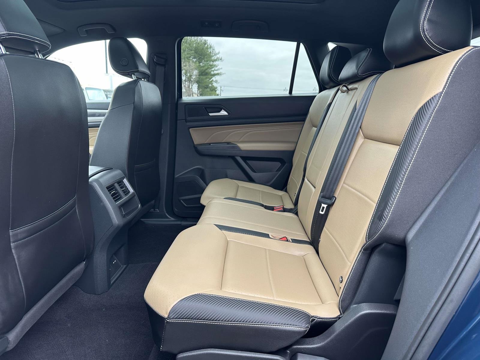 Used 2023 Volkswagen Atlas Cross Sport SEL image 23