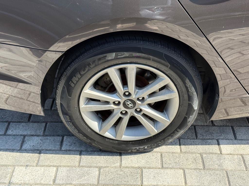 Used 2016 Hyundai Sonata SE FWD image 35