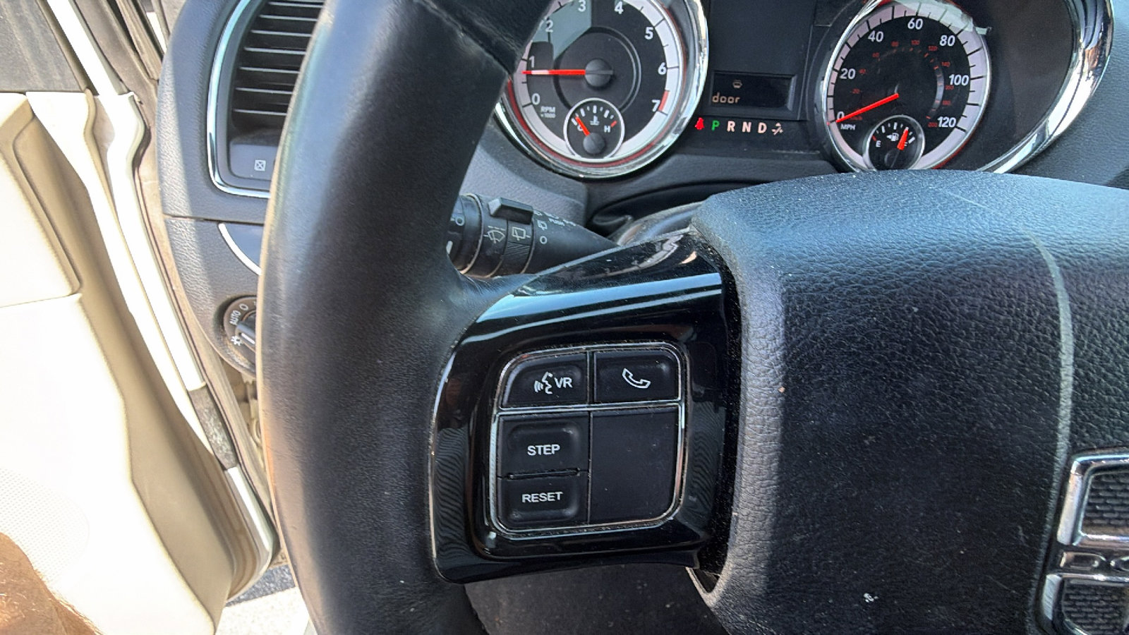 Used 2016 Dodge Grand Caravan SXT image 25