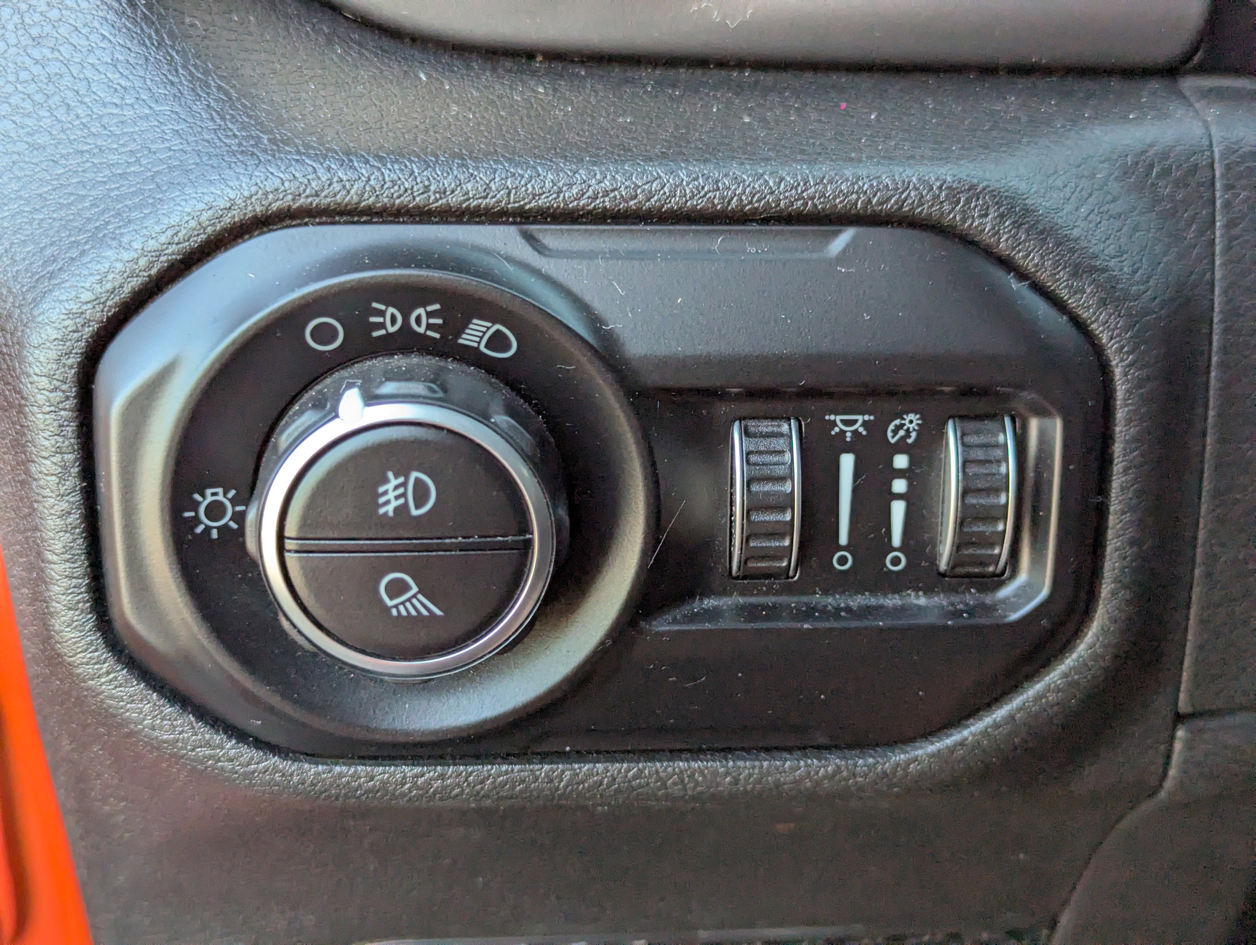 Used 2020 Jeep Gladiator Sport w/ Trailer Tow Package image 30