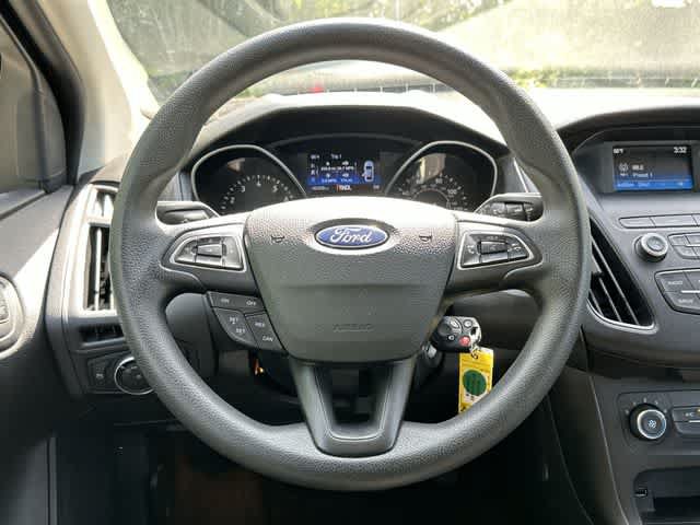 Used 2018 Ford Focus SE FWD image 7