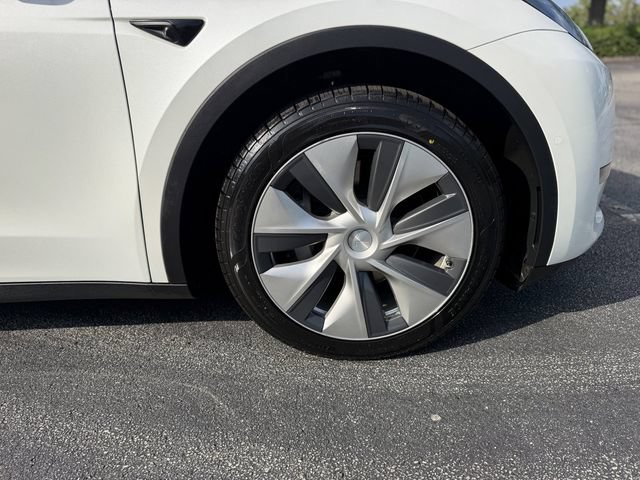 Used 2020 Tesla Model Y Long Range AWD/4WD image 35