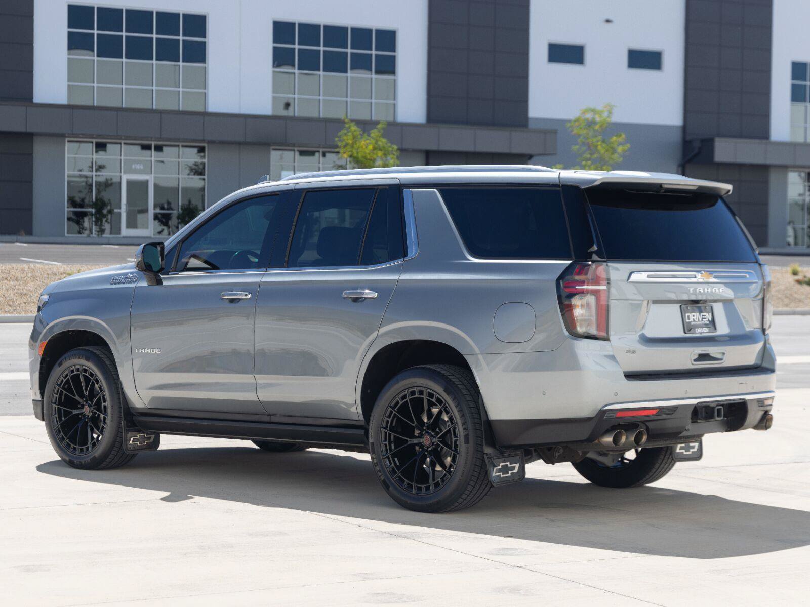Used 2024 Chevrolet Tahoe High Country w/ Advanced Technology Package AWD/4WD image 8