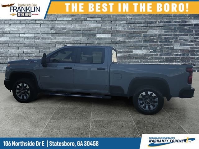 Used 2024 Chevrolet Silverado 2500 Custom w/ Custom Value Package image 2