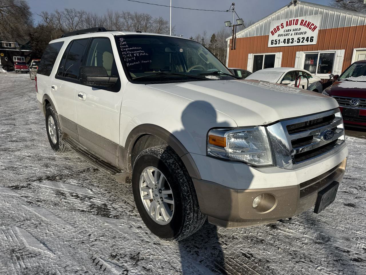 Used 2014 Ford Expedition XLT w/ Equipment Group 202A AWD/4WD image 3