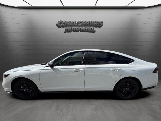 Used 2025 Honda Accord SE image 4