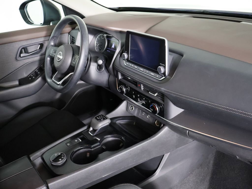 Used 2023 Nissan Rogue S AWD/4WD image 25