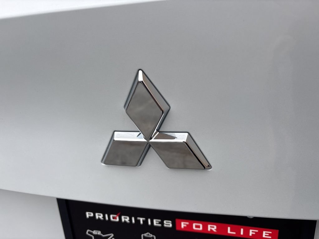 New 2026 Mitsubishi Outlander ES FWD image 26