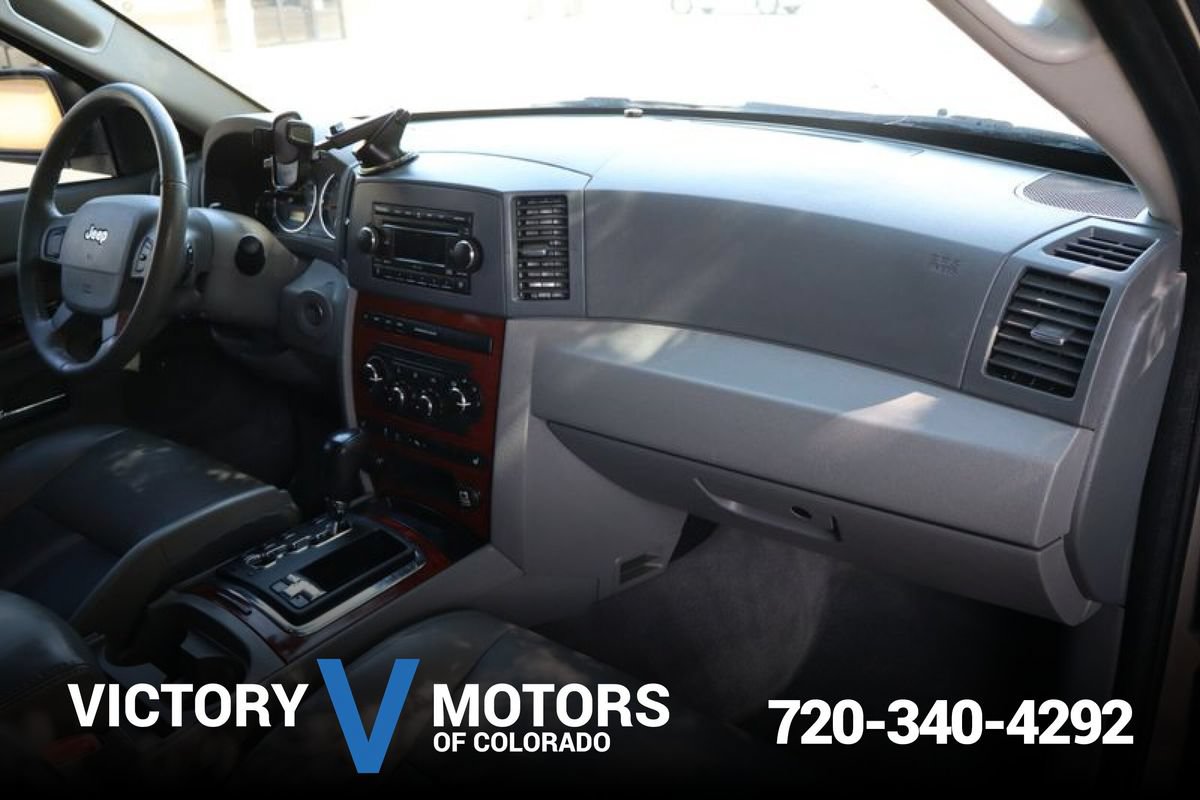 Used 2007 Jeep Grand Cherokee Limited w/ Trailer Tow Group IV AWD/4WD image 15