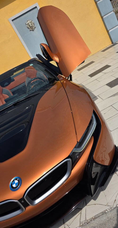 Used 2019 BMW i8 Roadster image 32