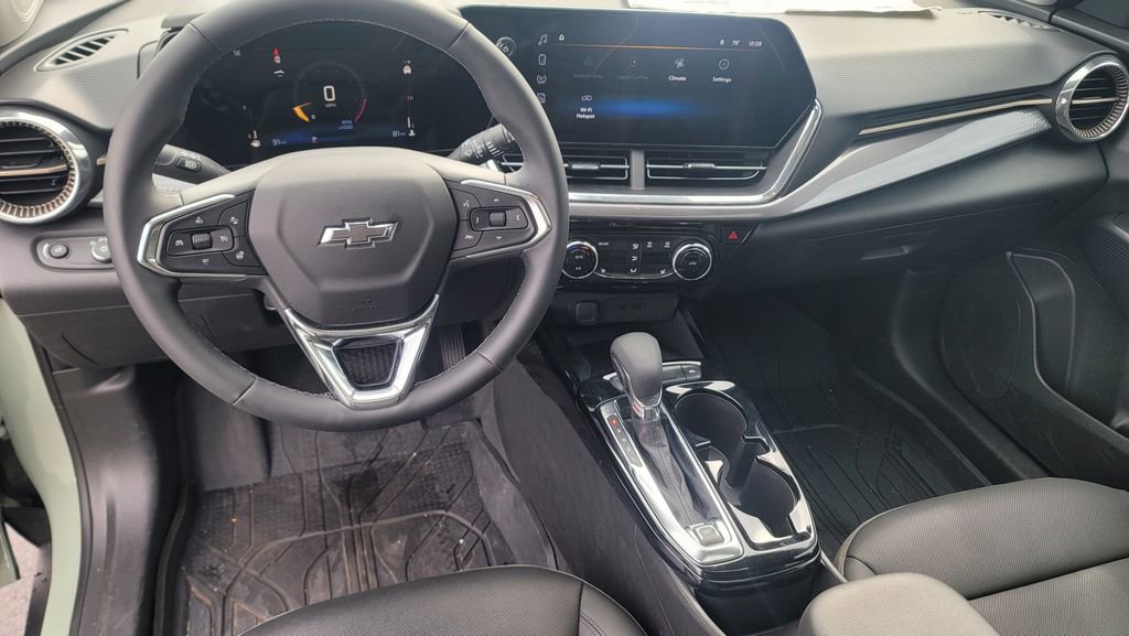 New 2026 Chevrolet Trax ACTIV w/ Sunroof Package image 24