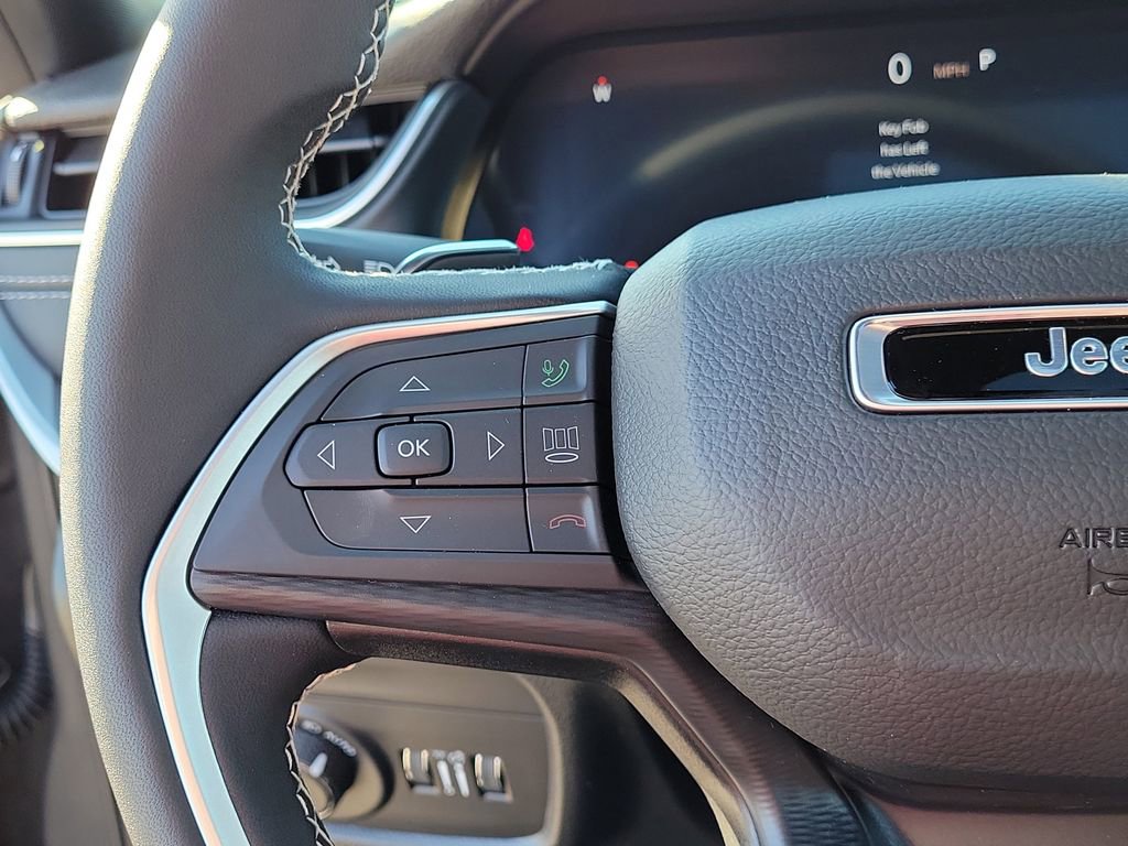 New 2025 Jeep Grand Cherokee Laredo X image 25