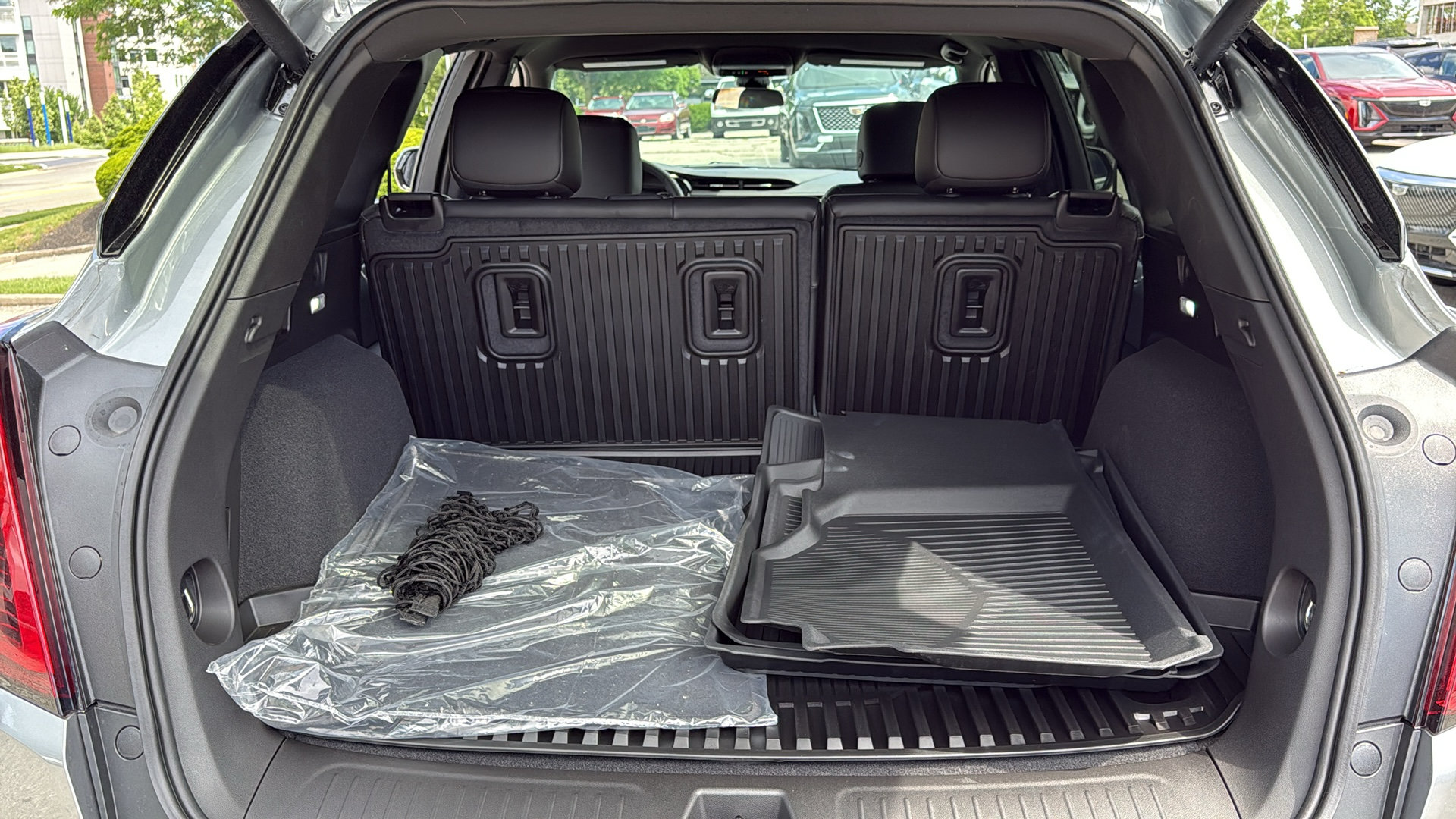 New 2026 Cadillac XT5 Luxury w/ LPO, Floor Liner Package AWD/4WD image 34