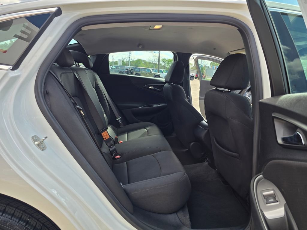 Used 2024 Chevrolet Malibu LS image 13