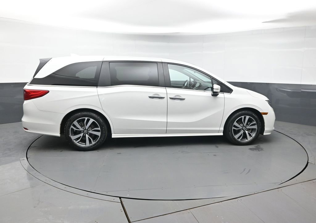 Used 2023 Honda Odyssey Touring image 7
