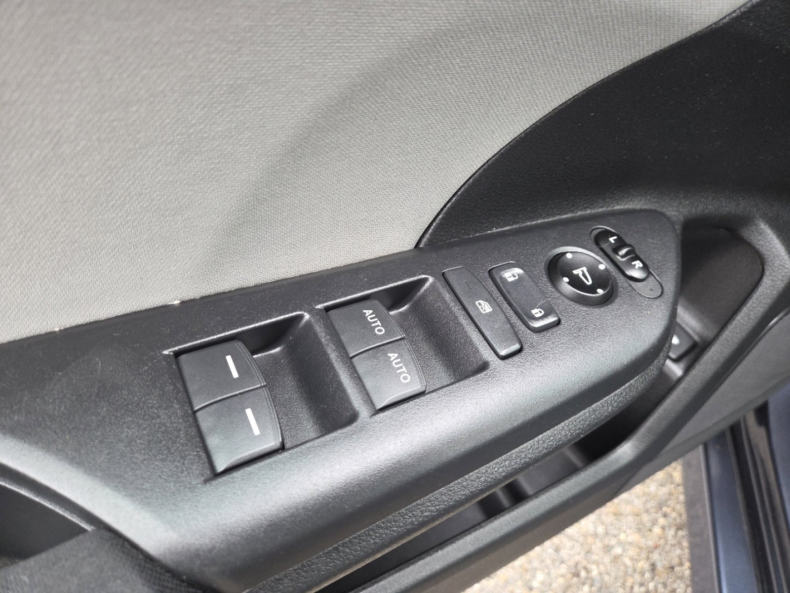 Used 2020 Honda Civic EX image 25