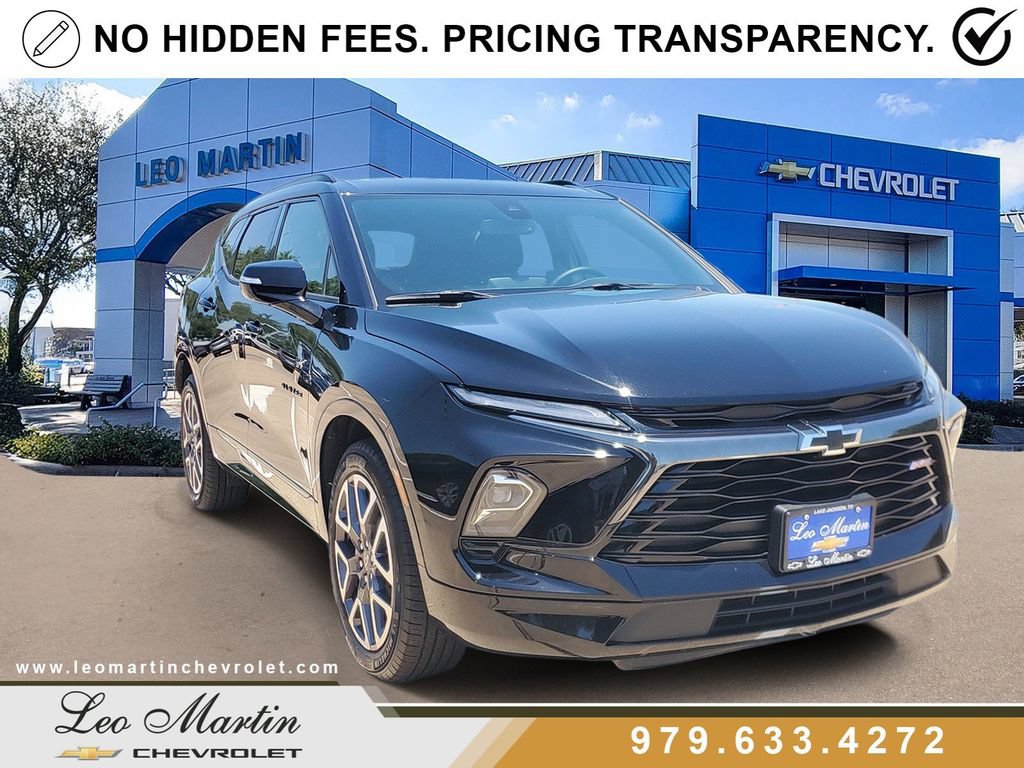 Used 2025 Chevrolet Blazer RS AWD/4WD image 2
