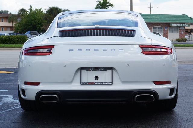 Used 2017 Porsche 911 Carrera image 6