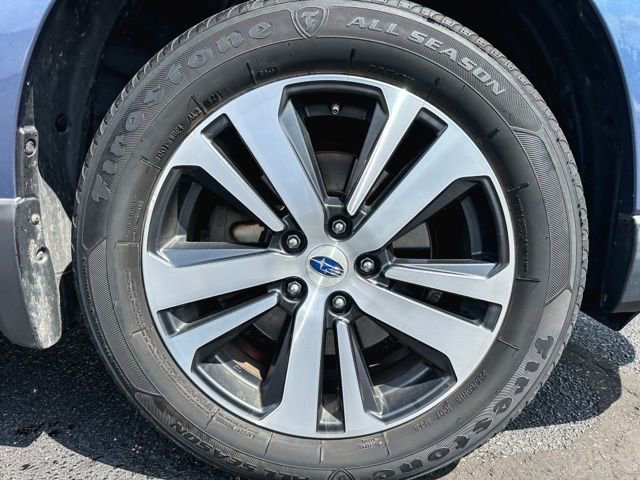 Used 2018 Subaru Outback 2.5i Limited AWD/4WD image 11