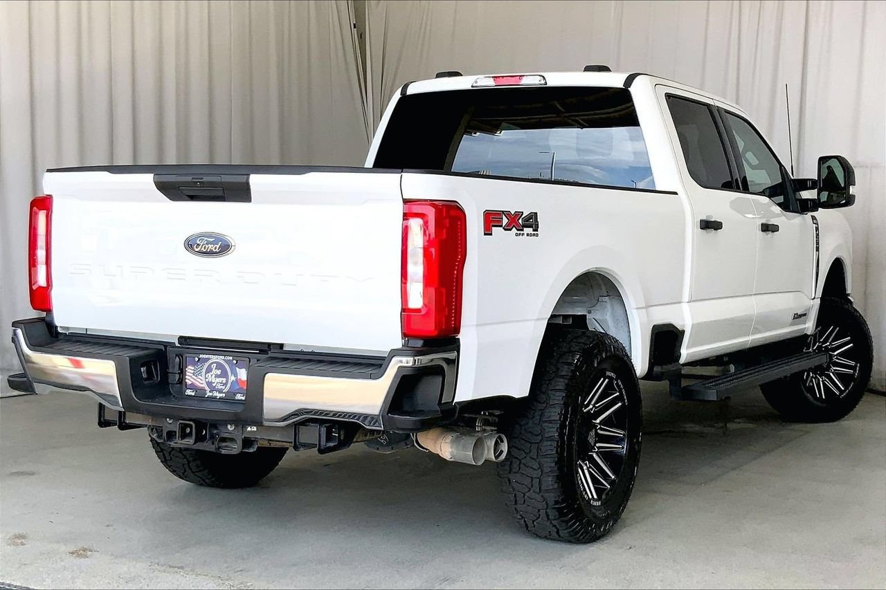 Used 2024 Ford F250 XLT w/ FX4 Off-Road Package AWD/4WD image 13