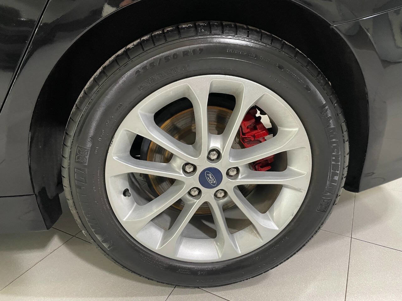 Used 2020 Ford Fusion SE image 11