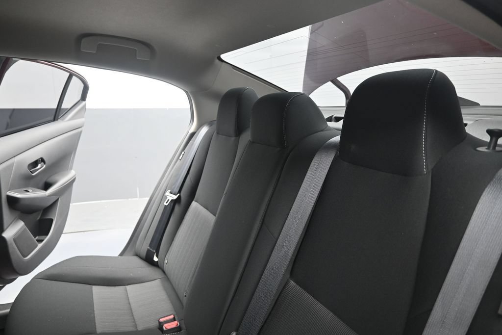 Used 2024 Nissan Sentra SV FWD image 23