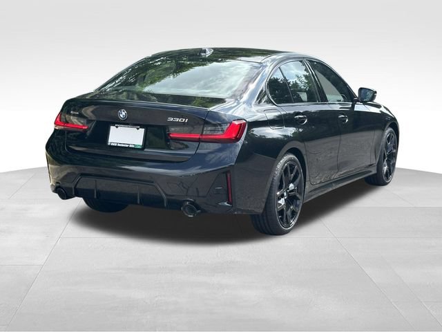 New 2026 BMW 330i xDrive Sedan w/ M Sport Package AWD/4WD image 4